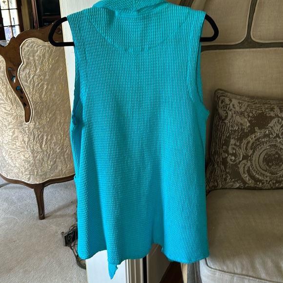 NWT Focus FashionTurquoise Waffle Print Open Front Vest - Picture 2 of 3